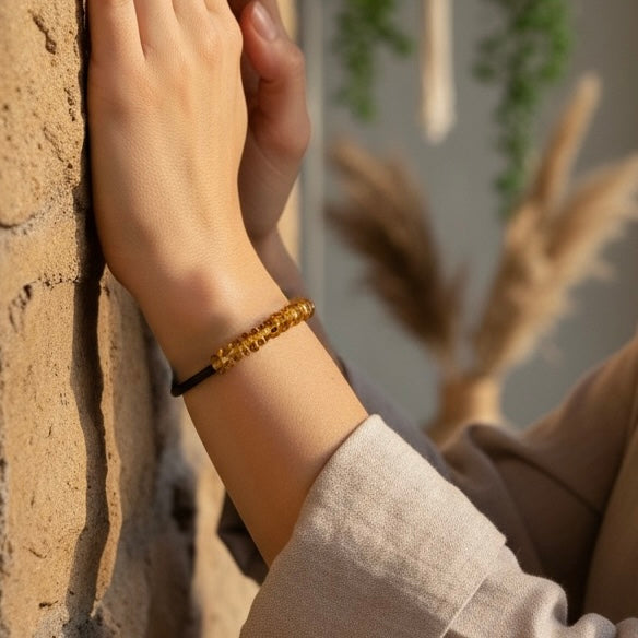 Aura Ámbar · Brazalete Esencial